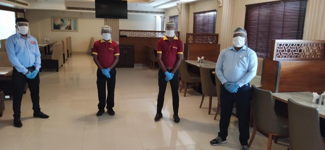 Hotel Grand Gayathri Khammam エクステリア 写真
